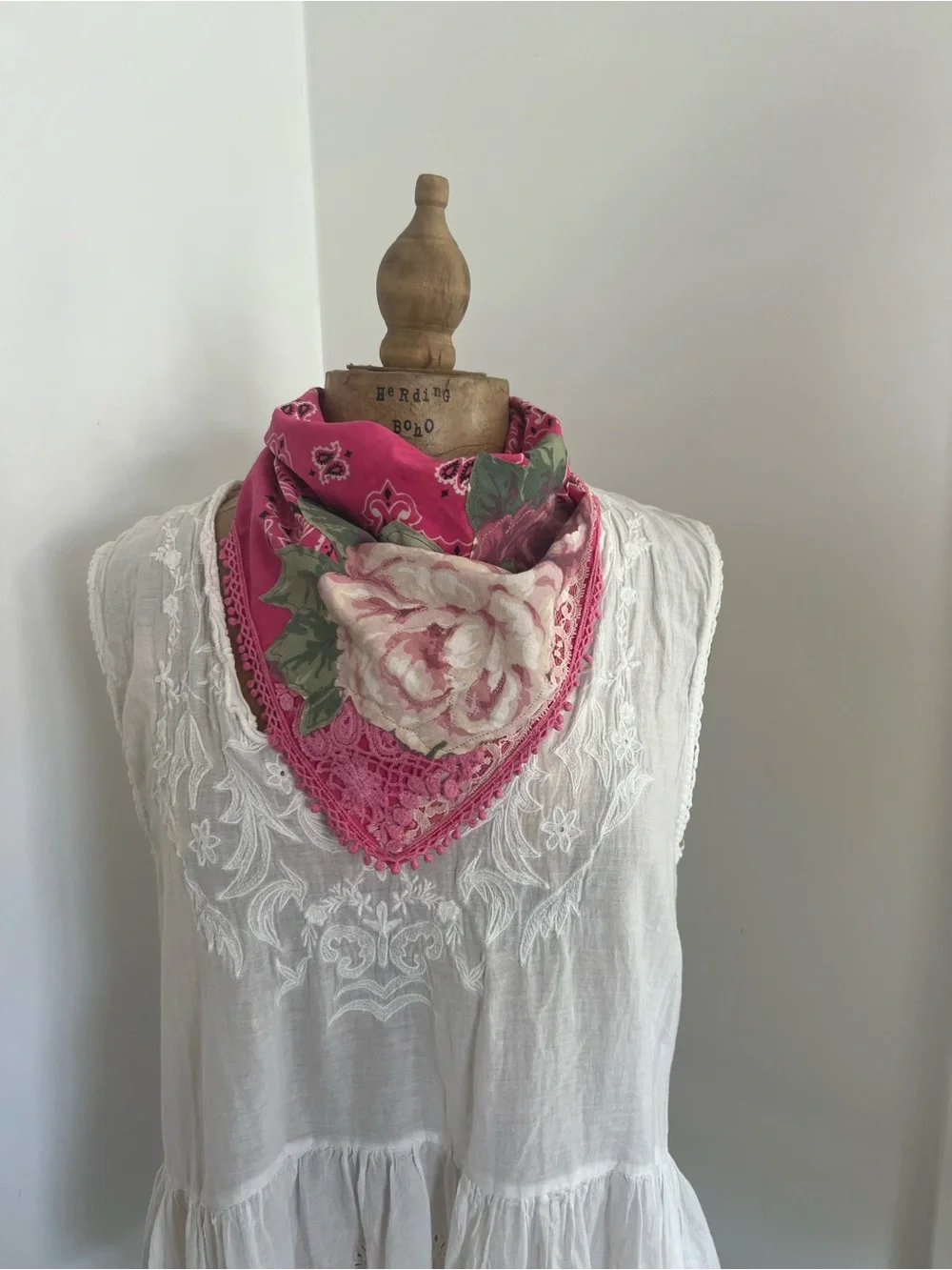 Pink Floral Lace Bandana Scarf - Women's Pink Neck Wrap